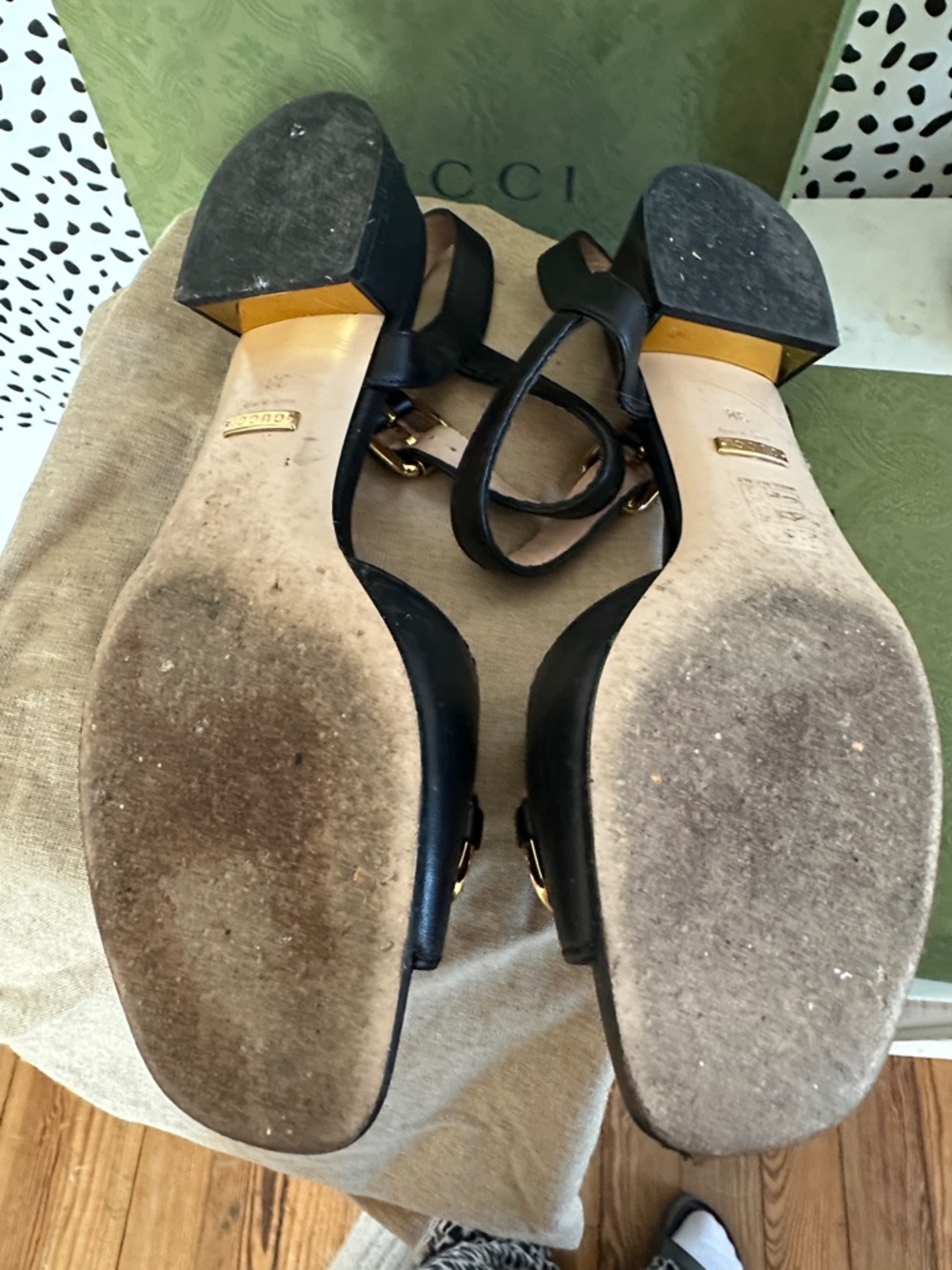 Gucci Black Leather 1.25” heel with Gold Horsebit size 38 - Picture 4 of 5